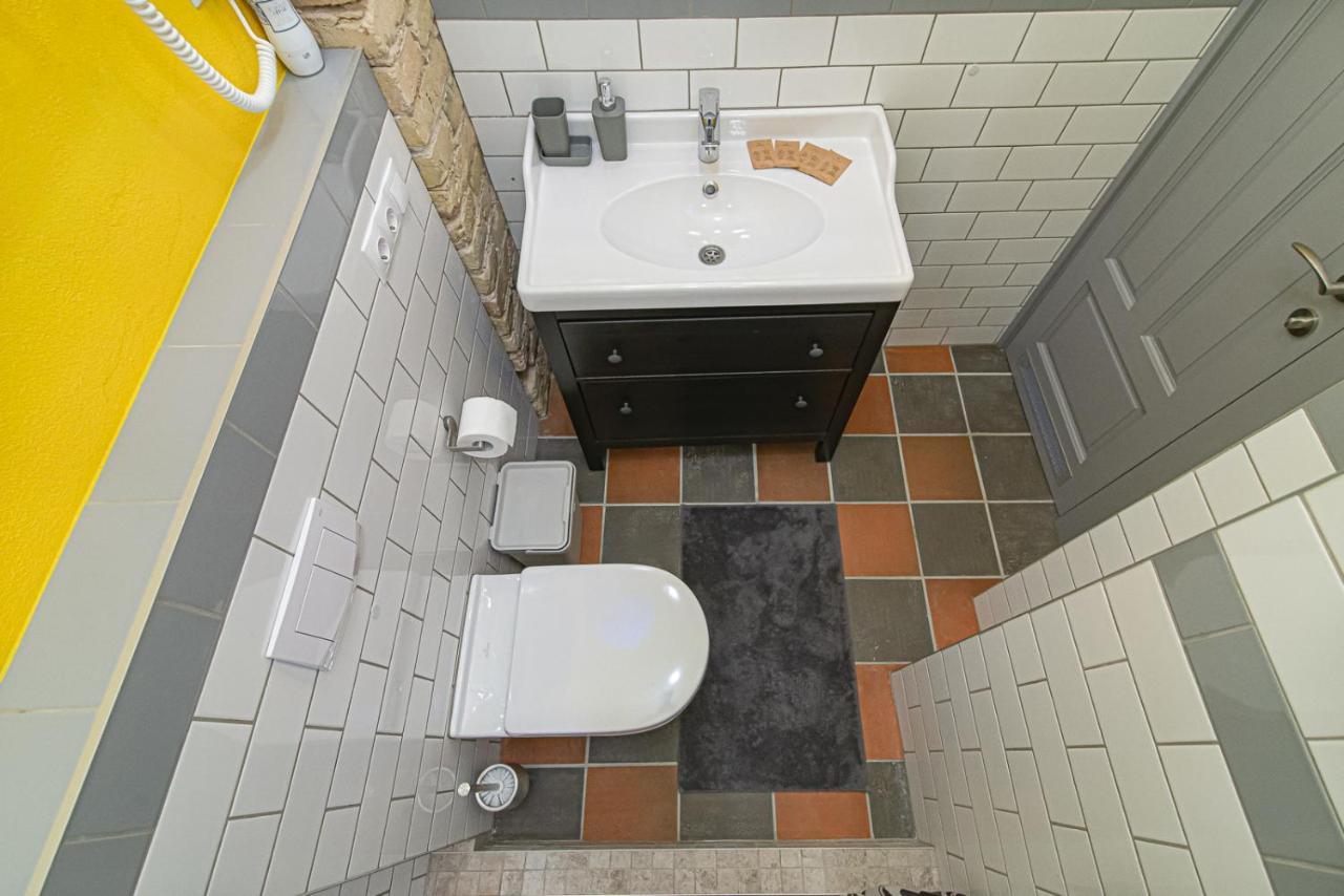 Modern Vilnius Old Town Apartment With Free Parking Екстериор снимка